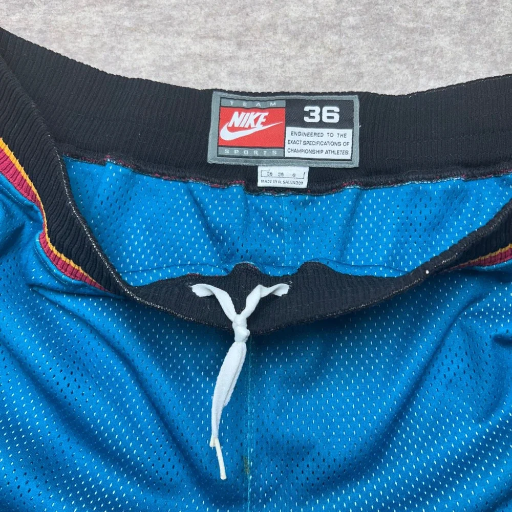 Nike authentic vintage
